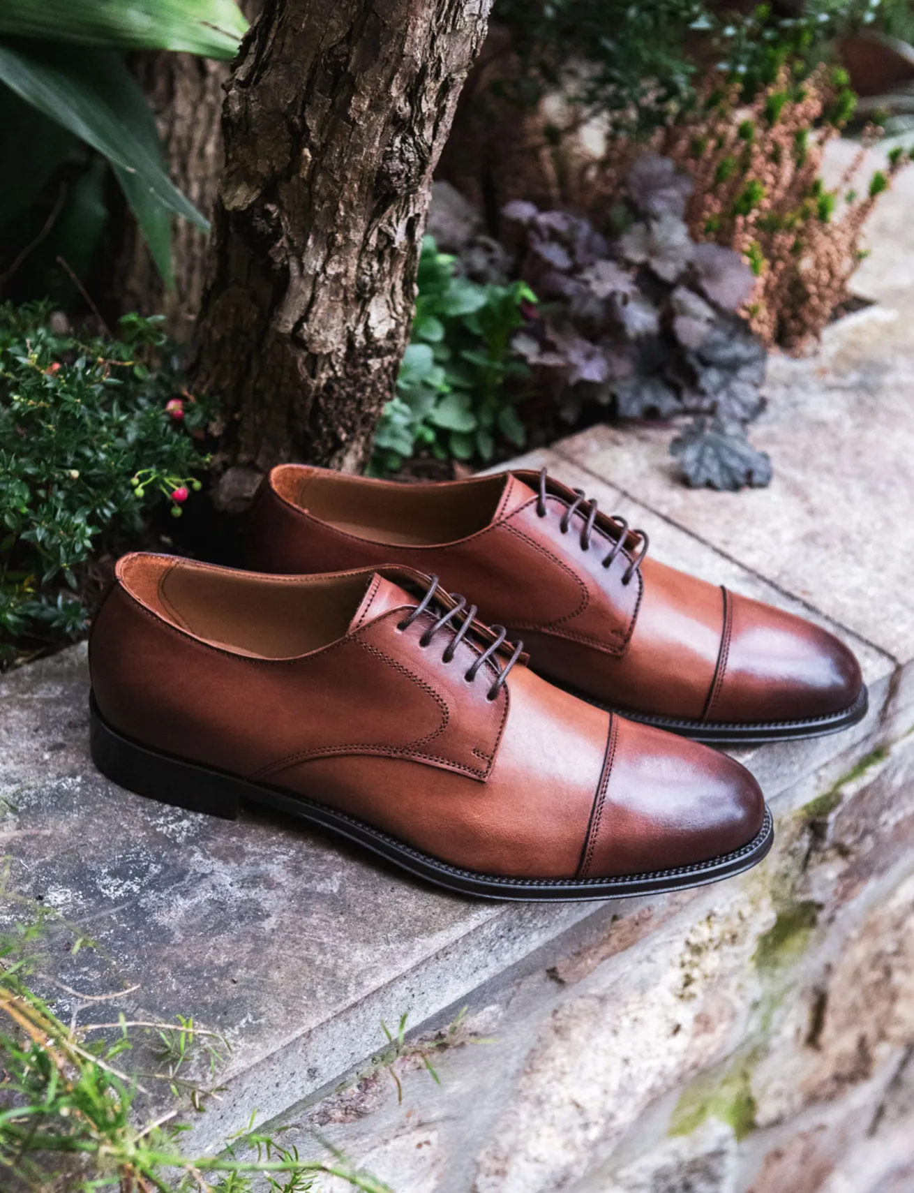 Stringate pelle marrone