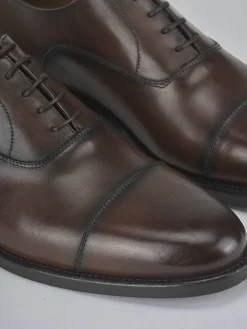 Stringate pelle marrone