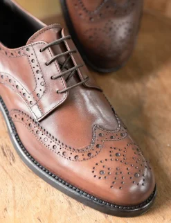 Stringate pelle marrone