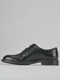 Stringate pelle nero