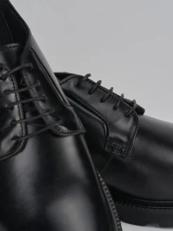 Stringate pelle nero