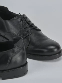 Stringate pelle nero