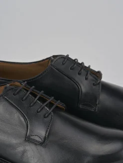 Stringate pelle nero