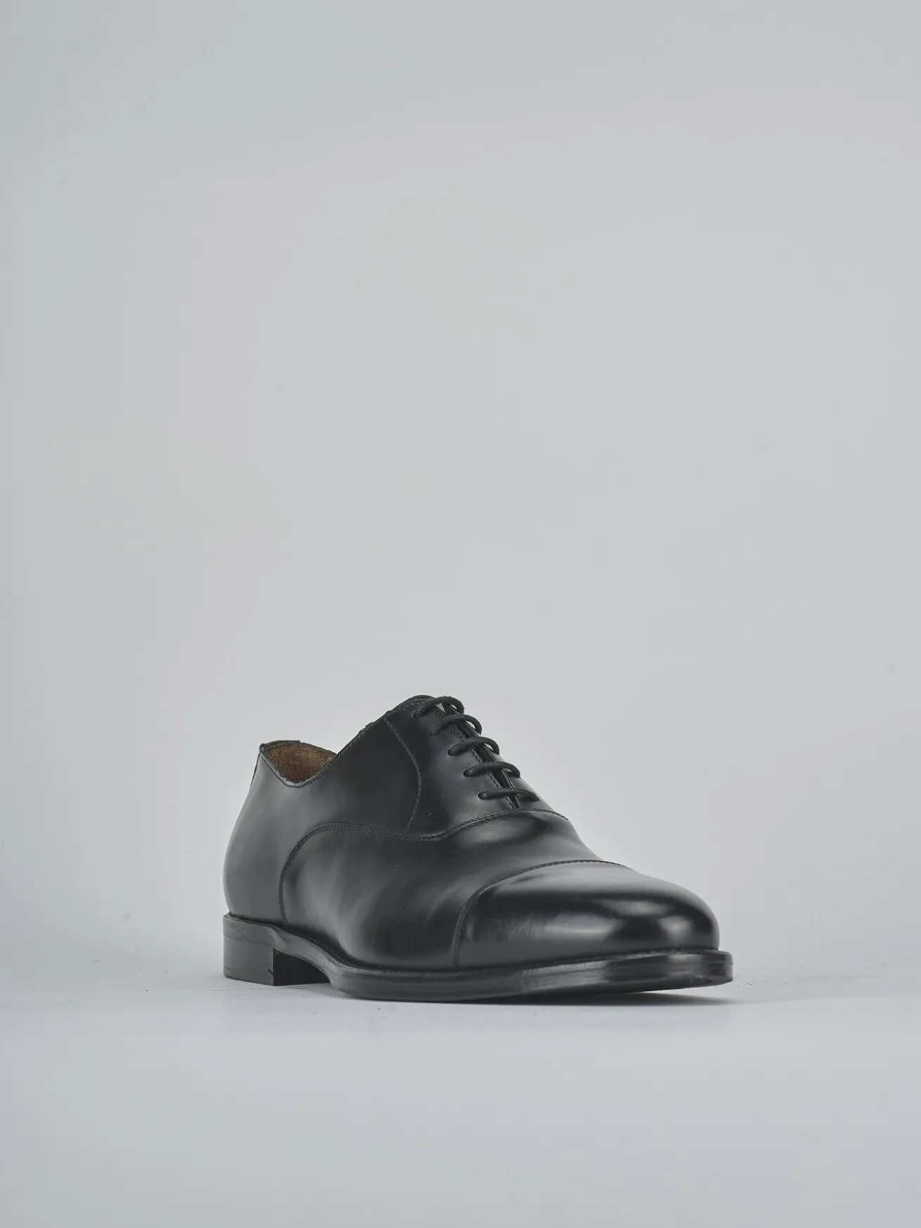 Stringate pelle nero