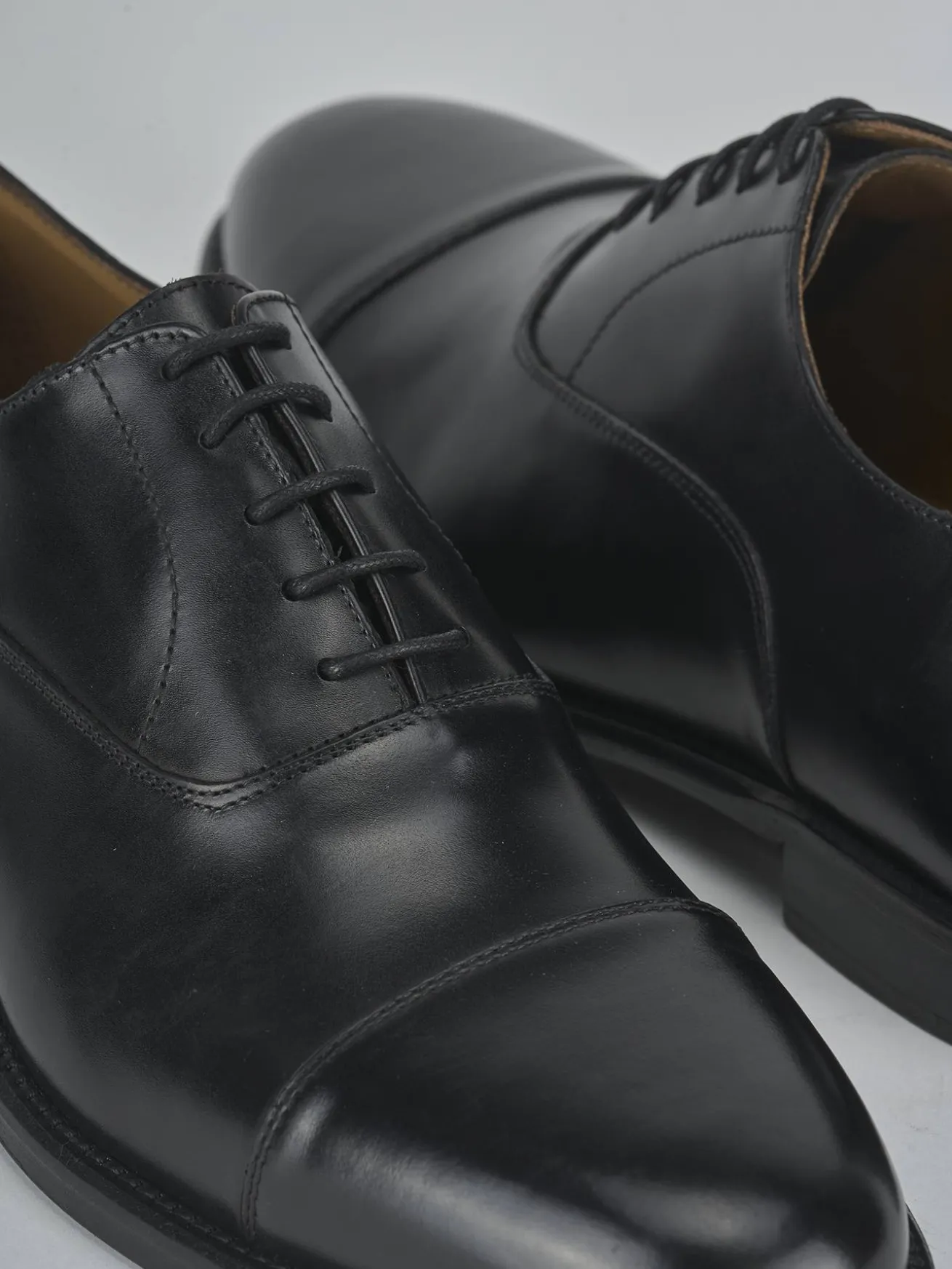 Stringate pelle nero