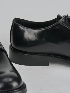 Stringate pelle nero