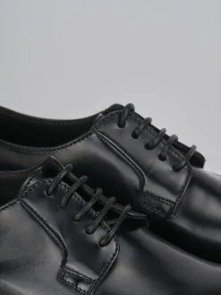 Stringate pelle nero