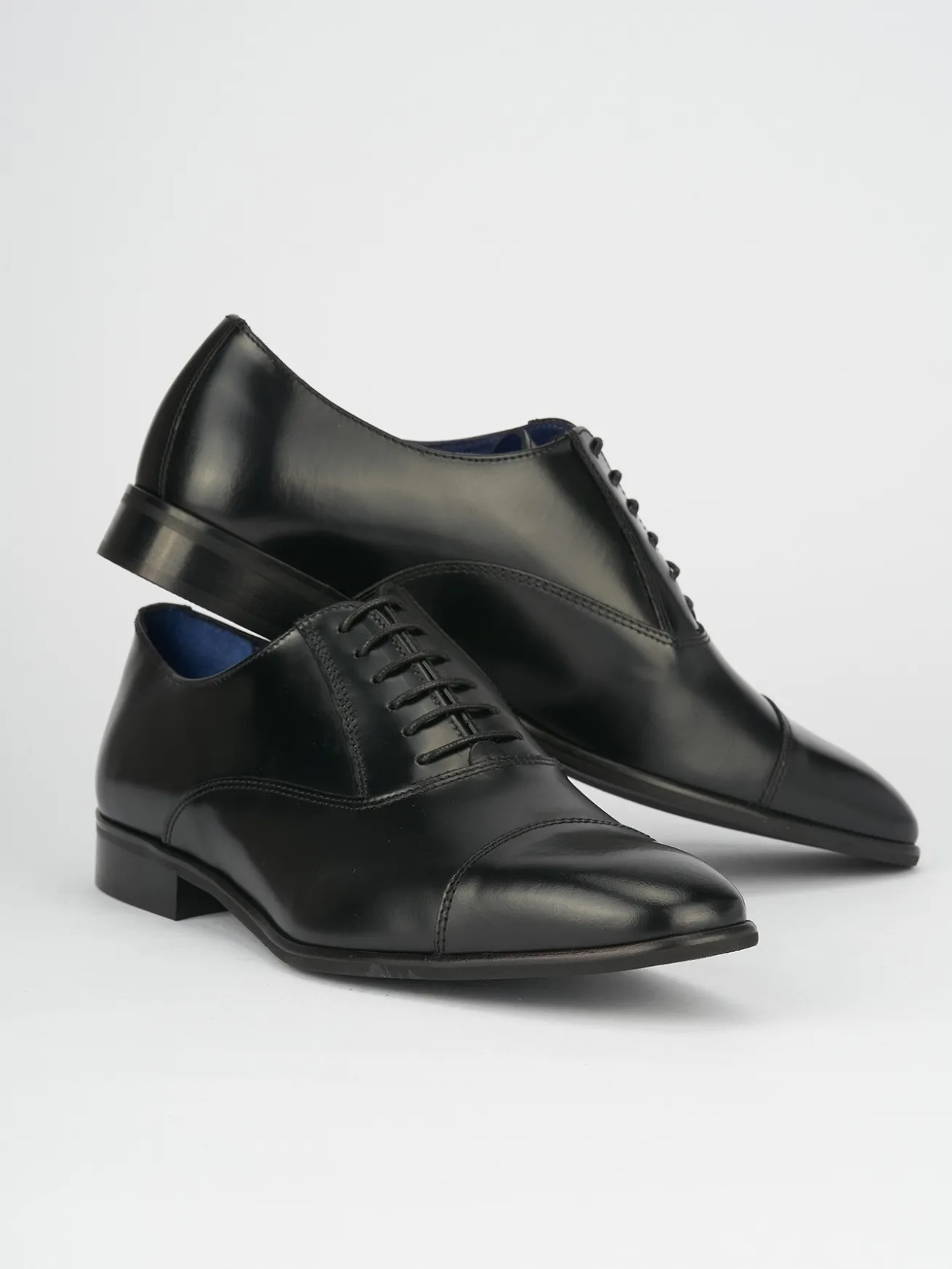 Stringate pelle nero