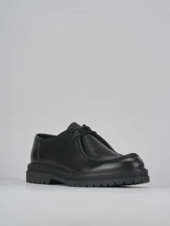 Stringate pelle nero