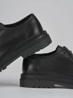 Stringate pelle nero