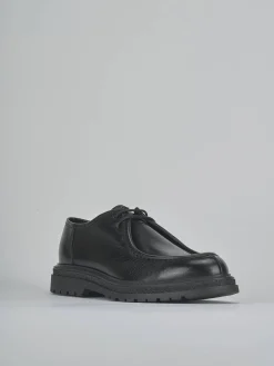 Stringate pelle nero