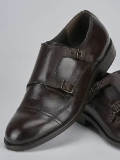 Stringate pelle testa