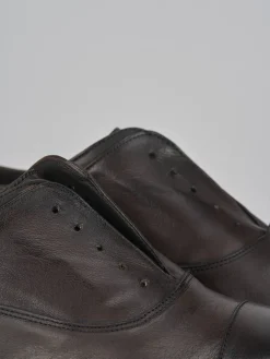 Stringate pelle testa