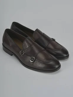 Stringate pelle testa