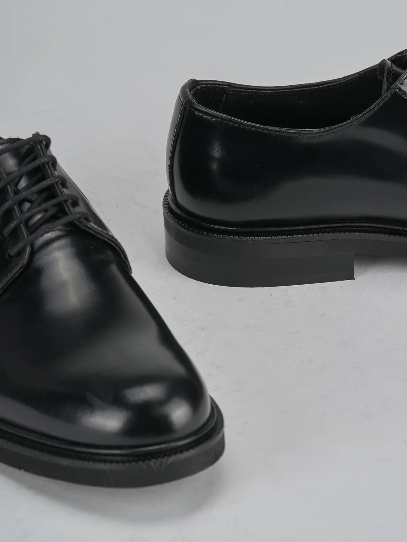 Stringate tacco 2cm pelle nero