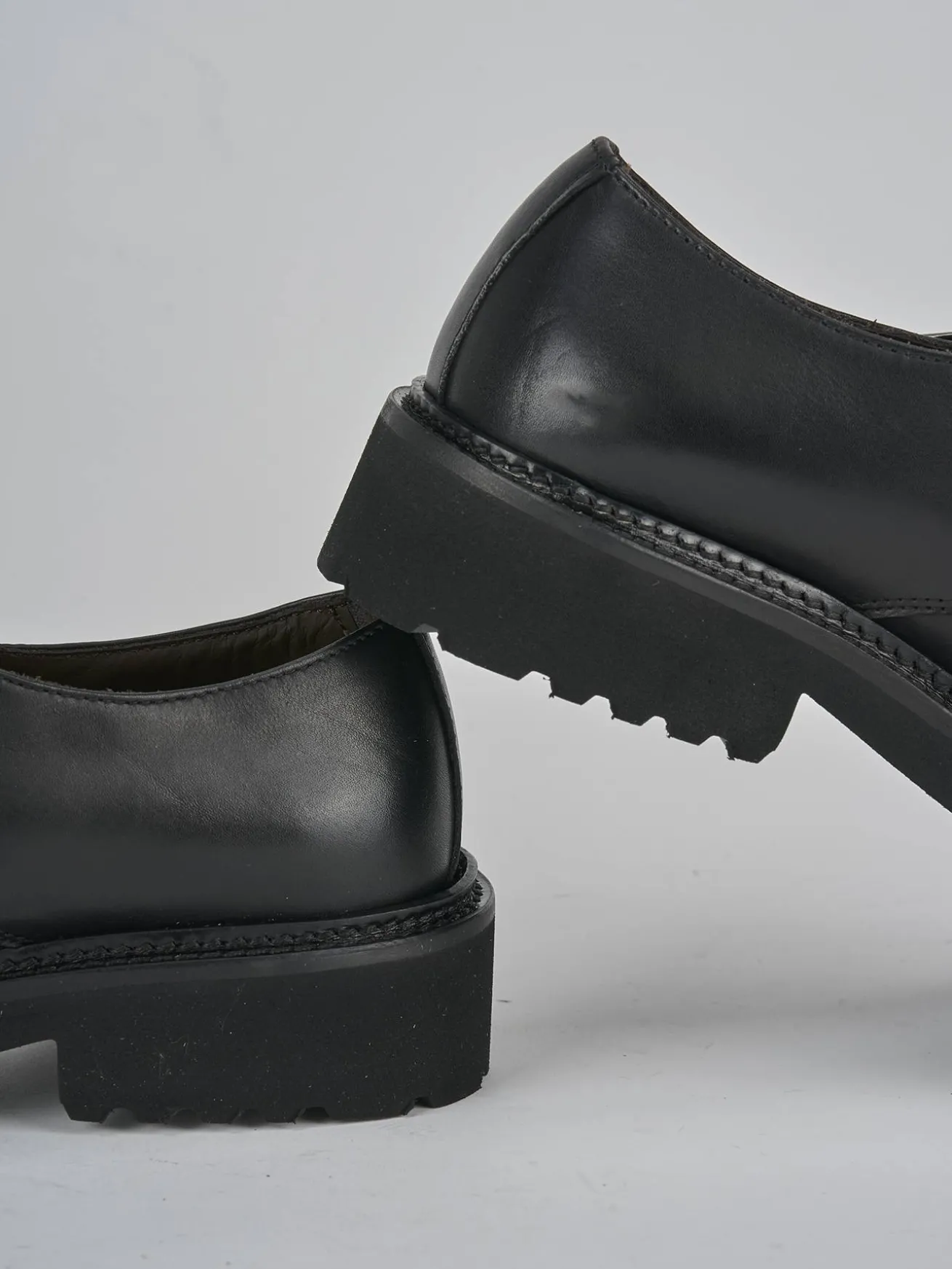 Stringate tacco 3cm pelle nero