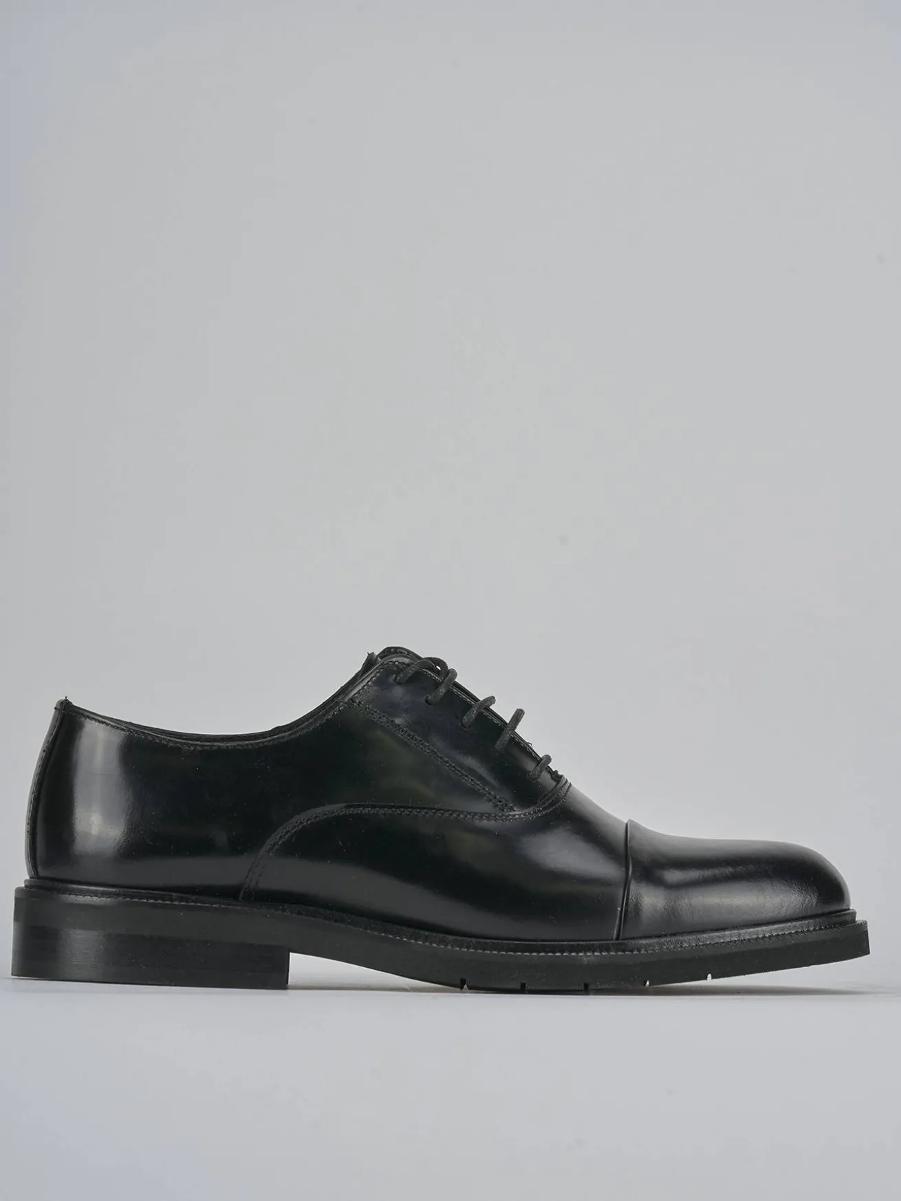 Stringate tacco 2cm pelle nero