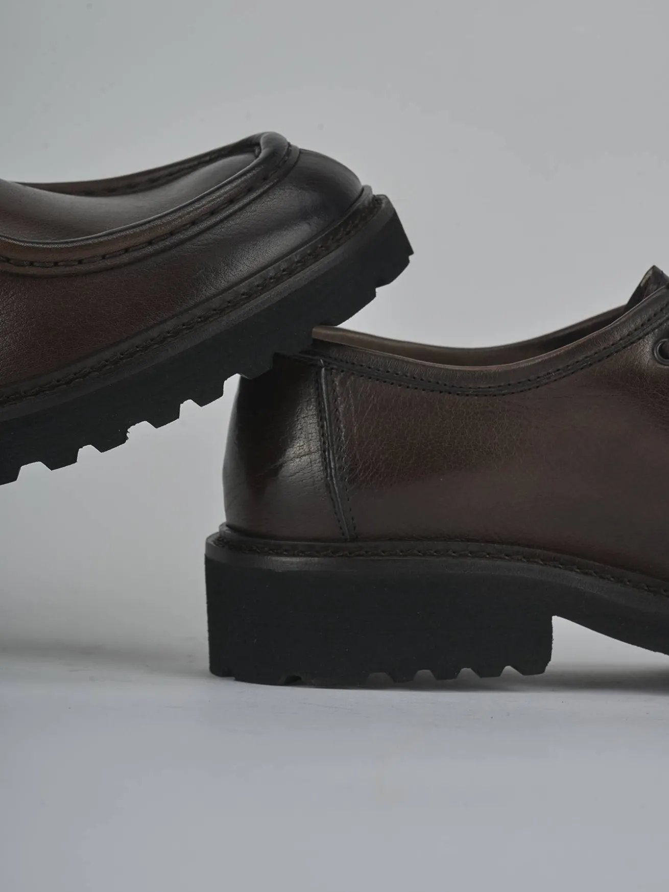 Stringate tacco 2cm pelle testa