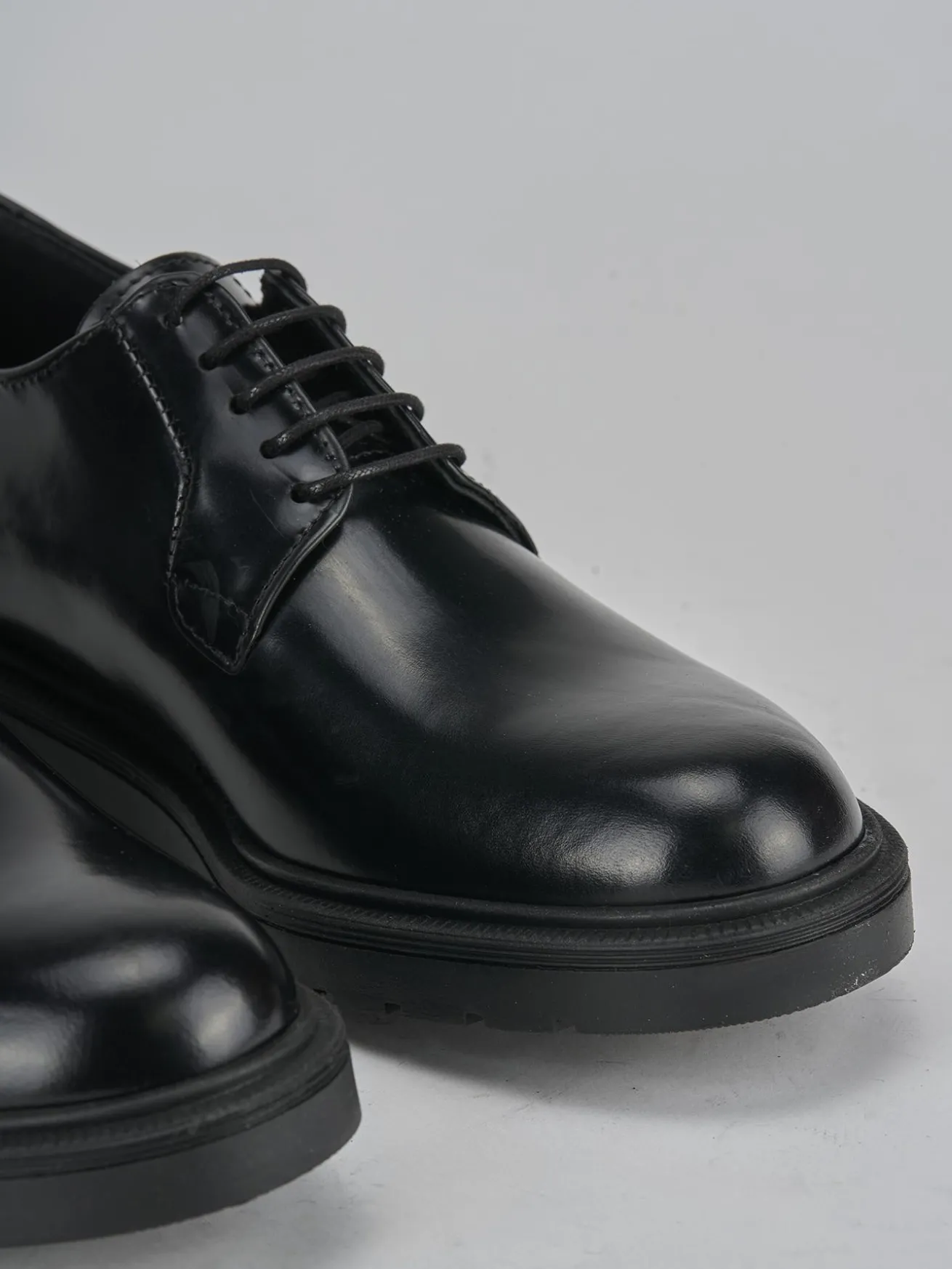 Stringate tacco 2cm pelle nero