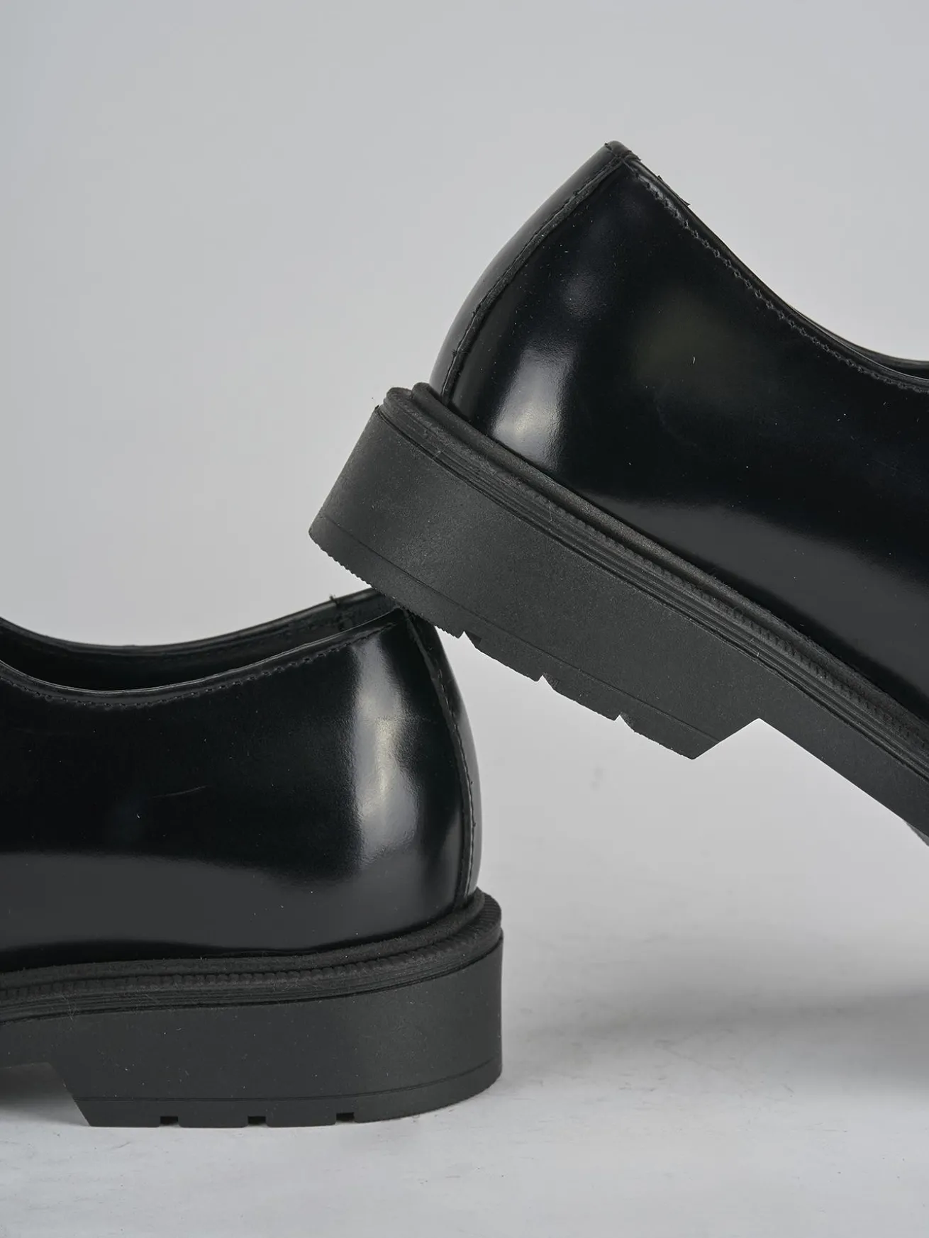 Stringate tacco 2cm pelle nero