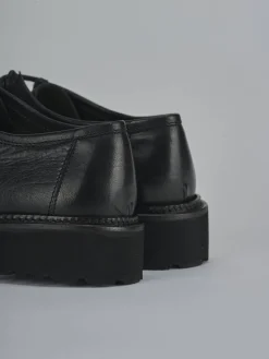 Stringate tacco 2cm pelle nero