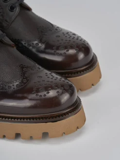 Stringate tacco 2cm pelle testa