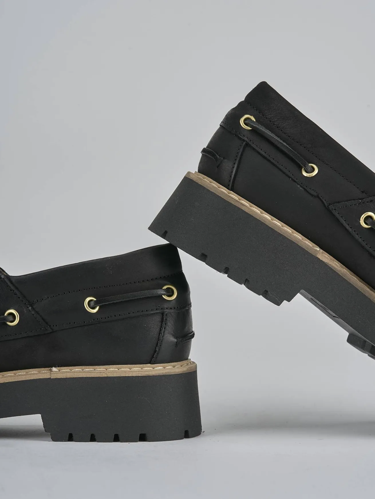 Stringate tacco 3cm pelle nero