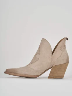 Tronchetto tacco 7 cm beige camoscio