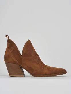 Tronchetto tacco 7 cm marrone camoscio