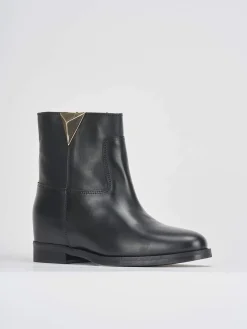 Tronchetto tacco 1 cm nero pelle